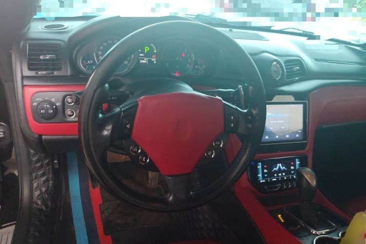 Used Maserati GranTurismo 2009 4.7L Sport Automatic Steering Wheel