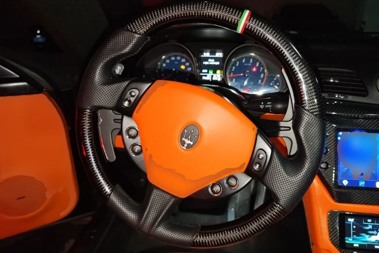 Used Maserati GranTurismo 2009 4.7L Sport Automatic Steering Wheel