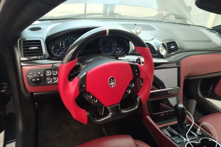 Used Maserati GranTurismo 2009 4.7L Sport Automatic Steering Wheel