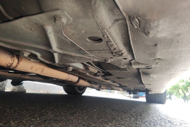 Used Maserati GranTurismo 2009 4.7L Sport Automatic Chassis Front Left