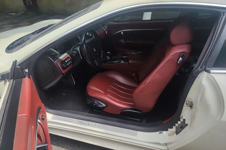 Used Maserati GranTurismo 2009 4.7L Sport Automatic Driver Seat