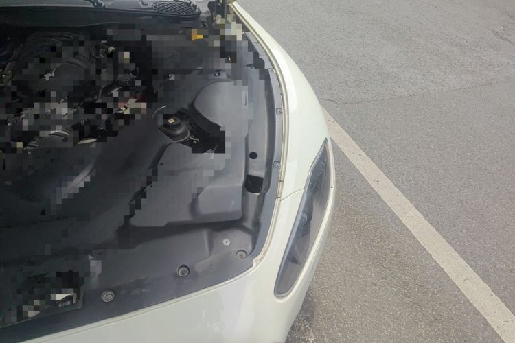 Used Maserati GranTurismo 2009 4.7L Sport Automatic Engine Bay Left