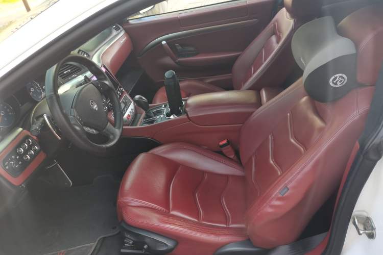 Used Maserati GranTurismo 2009 4.7L Sport Automatic Left Front Seat