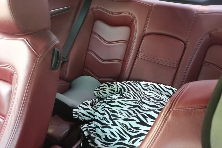 Used Maserati GranTurismo 2009 4.7L Sport Automatic Left Rear Seat