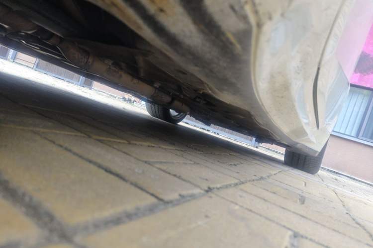 Used Maserati GranTurismo  Chassis Front Left