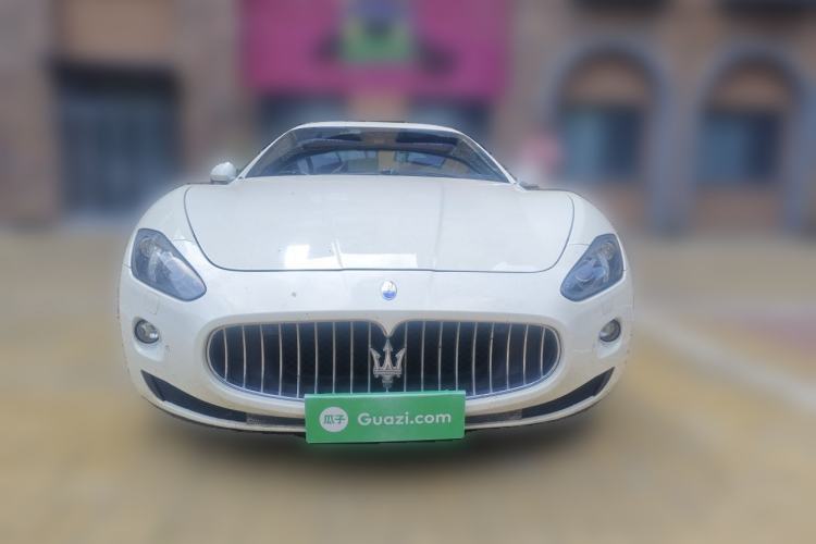 Used Maserati GranTurismo  Front