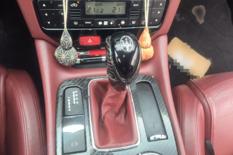 Used Maserati GranTurismo 2013 4.7L Sport Automatic Gear Lever