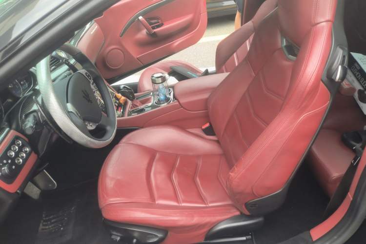 Used Maserati GranTurismo 2013 4.7L Sport Automatic Left Front Seat