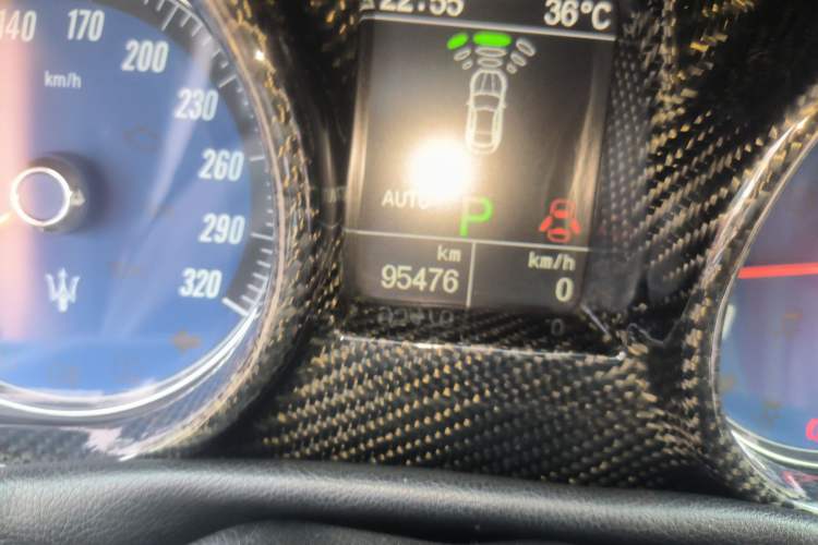 Used Maserati GranTurismo 2013 4.7L Sport Automatic Odometer Close Up