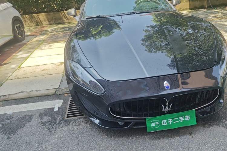 Used Maserati GranTurismo 2013 4.7L Sport F1 Right Front Headlight