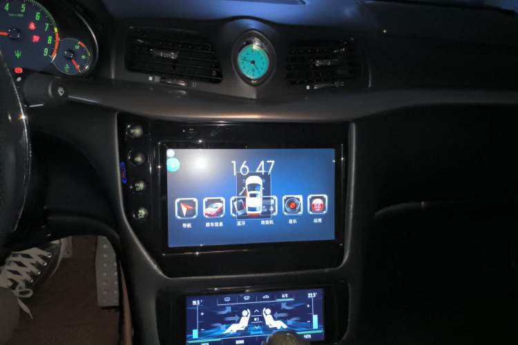 Used Maserati GranTurismo 2013 4.7L Sport Automatic Audio And AC Panel