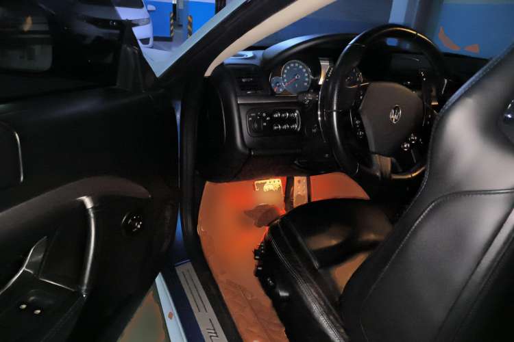 Used Maserati GranTurismo 2013 4.7L Sport Automatic Driver Seat