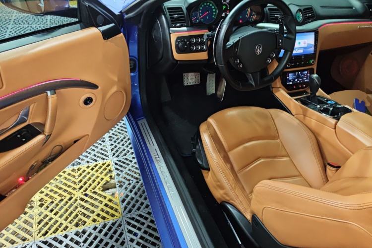 Used Maserati GranTurismo 2013 4.7L Sport Automatic Driver Seat