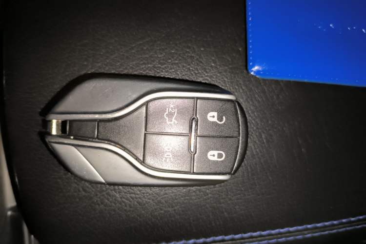 Used Maserati GranTurismo 2013 4.7L Sport Automatic Vehicle Key
