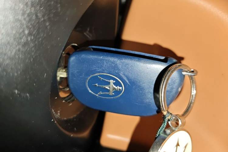 Used Maserati GranTurismo 2013 4.7L Sport Automatic Vehicle Key