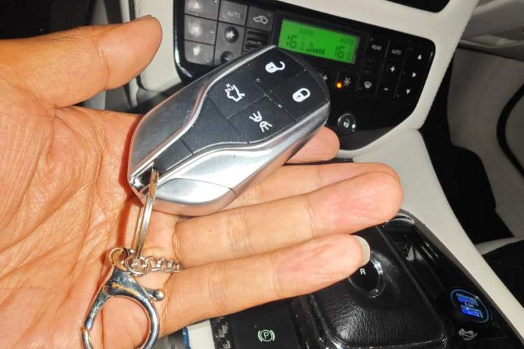 Used Maserati GranTurismo 2013 4.7L Sport F1 Vehicle Key
