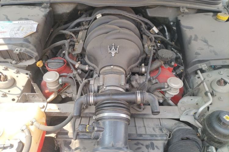 Used Maserati GranTurismo 2013 4.7L Sport F1 Engine Bay