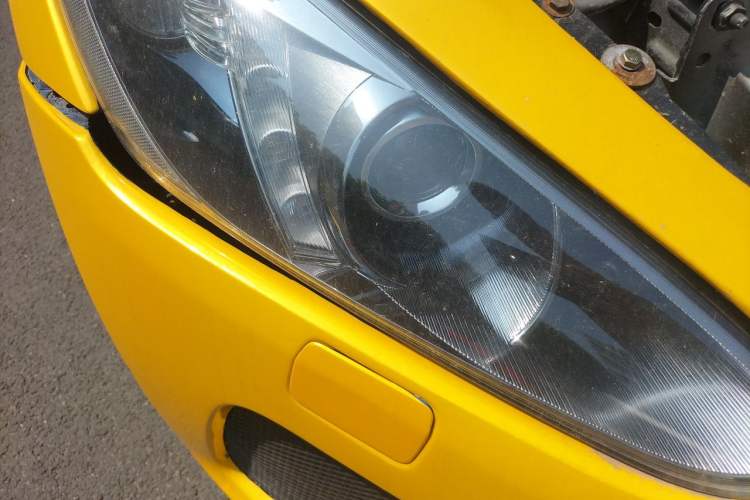 Used Maserati GranTurismo 2013 4.7L Sport F1 Right Front Headlight