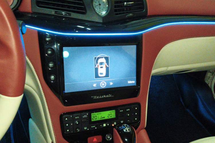 Used Maserati GranTurismo 2013 4.7L Sport Automatic Audio And AC Panel
