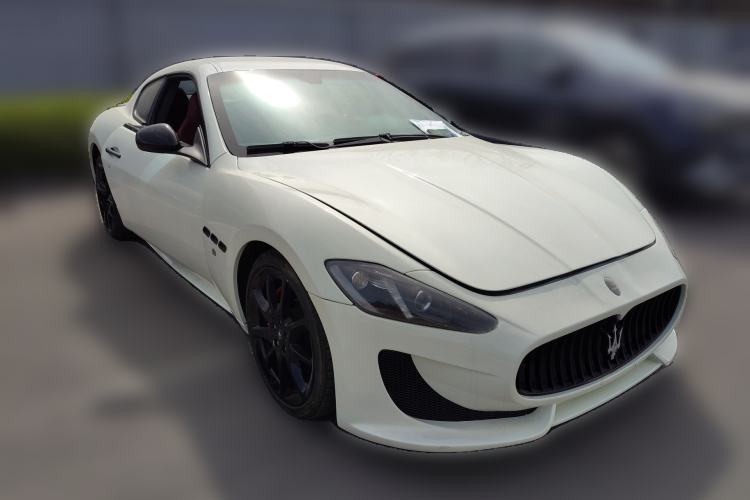 Used Maserati GranTurismo 2013 4.7L Sport F1 Front Right 45 Deg