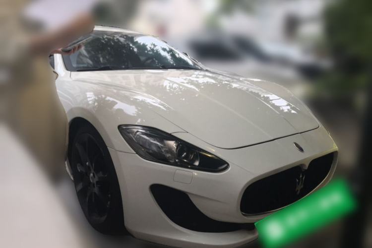 Used Maserati GranTurismo 2013 4.7L Sport Automatic Front Right 45 Deg