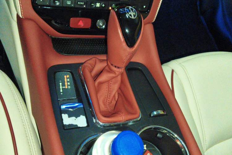 Used Maserati GranTurismo 2013 4.7L Sport Automatic Gear Lever
