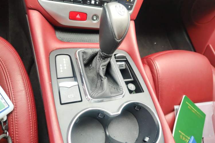 Used Maserati GranTurismo 2013 4.7L Sport Automatic Gear Lever