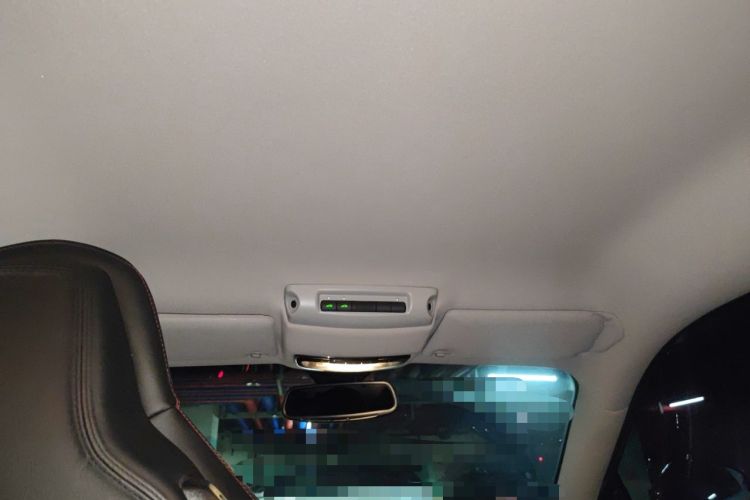 Used Maserati GranTurismo  Headliner