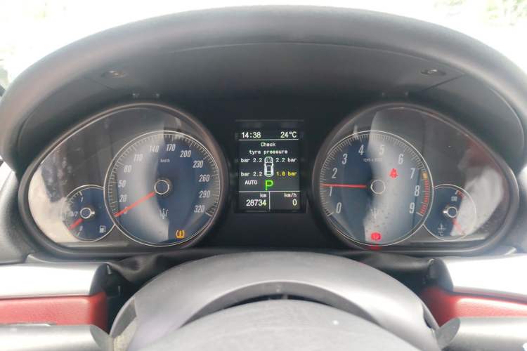 Used Maserati GranTurismo 2013 4.7L Sport Automatic Instrument Cluster