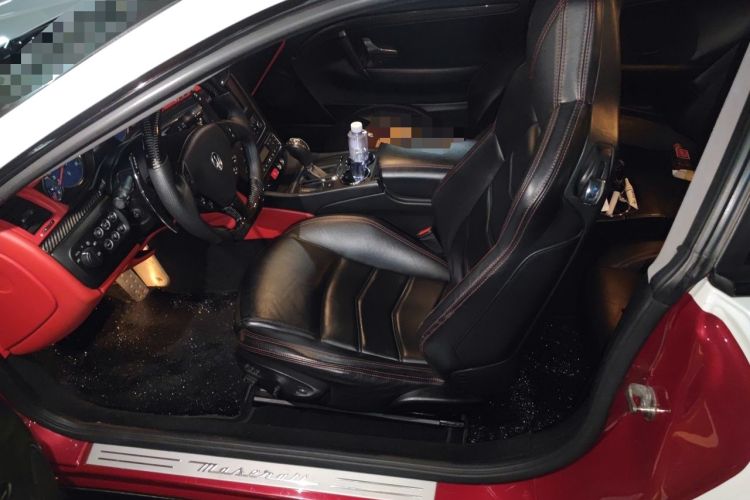 Used Maserati GranTurismo  Left Front Seat