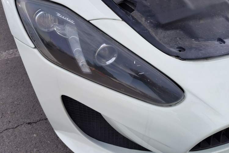 Used Maserati GranTurismo 2013 4.7L Sport F1 Right Front Headlight