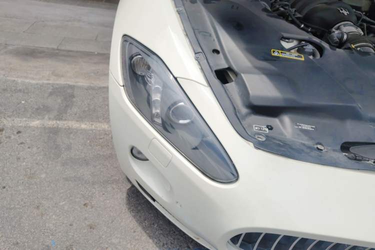 Used Maserati GranTurismo 2013 4.7L Sport Automatic Right Front Headlight