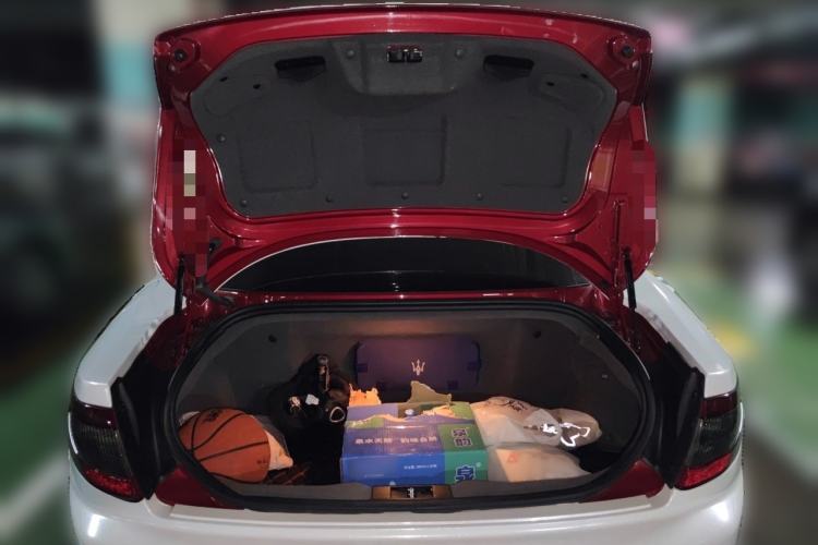 Used Maserati GranTurismo  Trunk