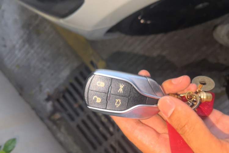 Used Maserati GranTurismo 2013 4.7L Sport Automatic Vehicle Key