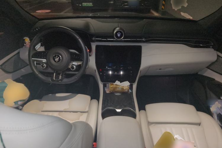 Used Maserati Grecale 2023 2.0T Modena Center Console