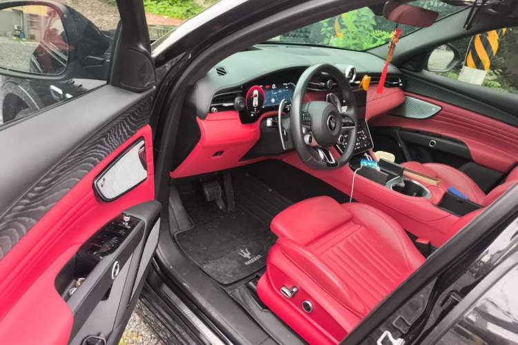 Used Maserati Grecale 2023 2.0T Modena Driver Seat