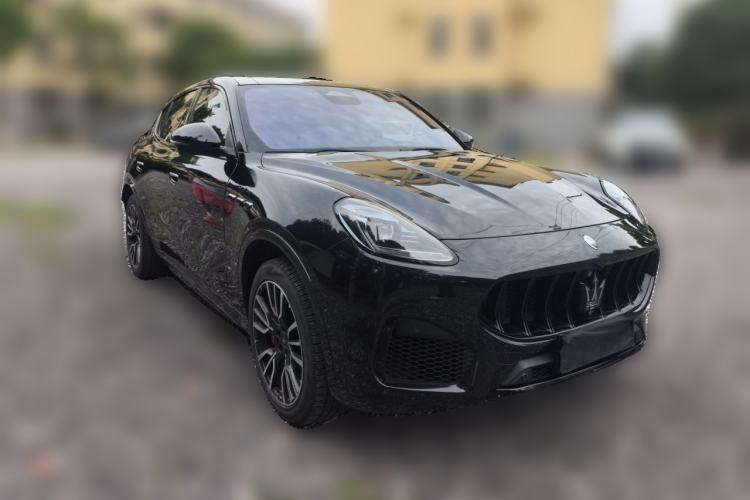 Used Maserati Grecale 2023 2.0T Modena Front Right 45 Deg