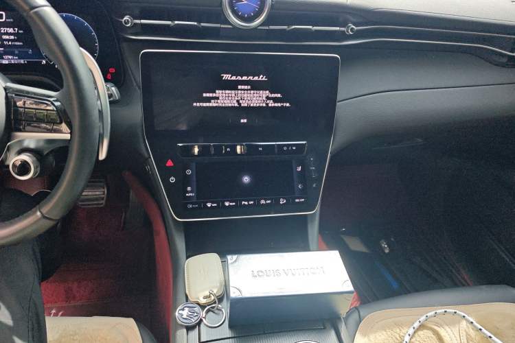 Used Maserati Grecale 2023 2.0T GT Audio And AC Panel
