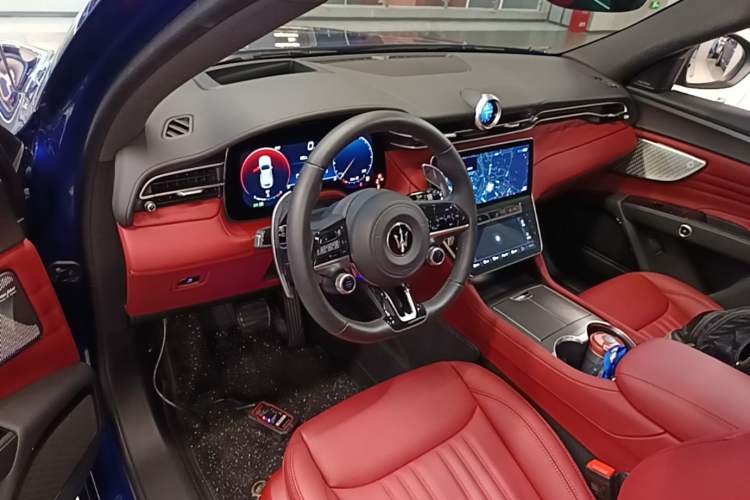 Used Maserati Grecale 2023 2.0T GT Center Console