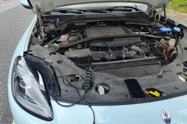 Used Maserati Grecale 2023 2.0T GT Engine Bay Right