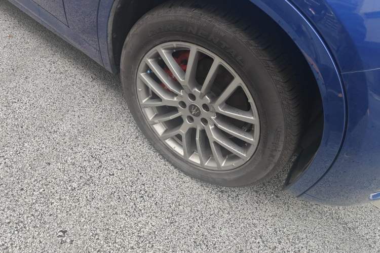 Used Maserati Grecale 2023 2.0T GT Right Front Wheel Hub