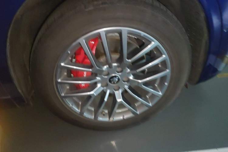 Used Maserati Grecale 2023 2.0T GT Right Front Wheel Hub