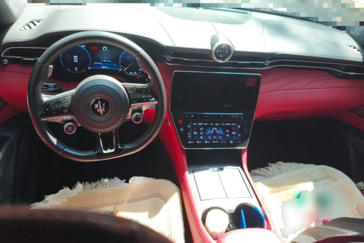 Used Maserati Grecale 2023 2.0T GT Center Console