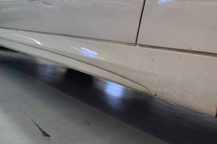 Used Maserati Grecale 2023 2.0T GT Right Side Sill