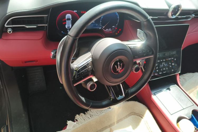 Used Maserati Grecale 2023 2.0T GT Steering Wheel