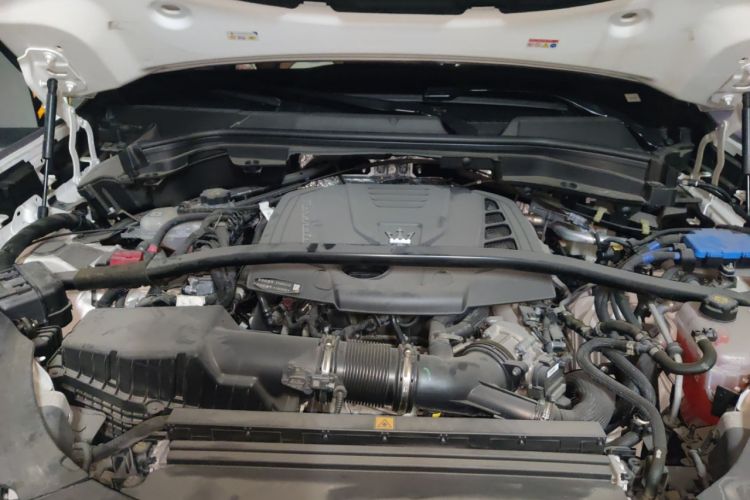 Used Maserati Grecale 2023 2.0T GT Engine Bay
