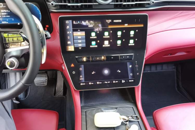 Used Maserati Grecale 2023 2.0T GT Audio And AC Panel