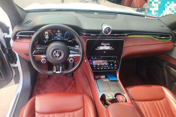 Used Maserati Grecale 2023 2.0T GT Center Console