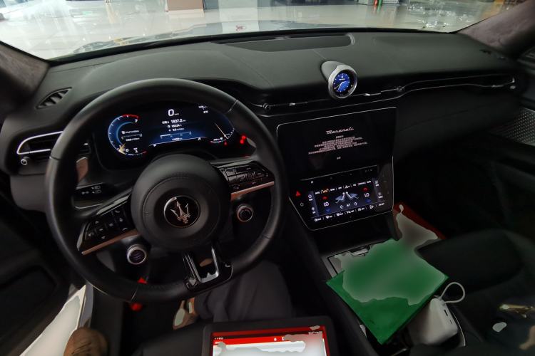 Used Maserati Grecale 2023 2.0T GT Center Console