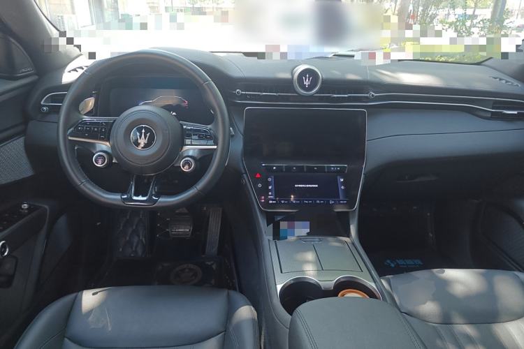 Used Maserati Grecale 2023 2.0T GT Center Console